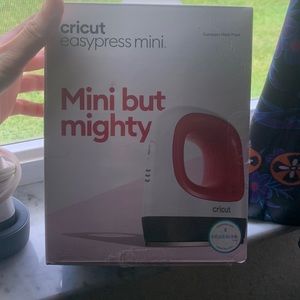 Cricut easy press mini